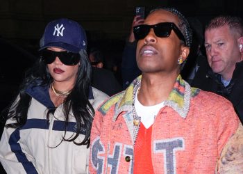 The Secret Behind Rihanna’s Perfectly Worn-In Berry Lip