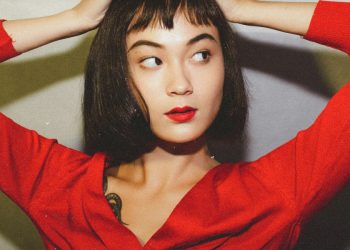 The Best Hairstyles for Growing Out a Bob, According to Experts