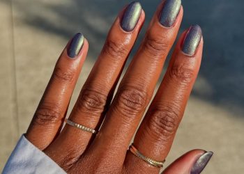 Dolphin Skin Nails Are the Cool-Girl Manicure Taking Over Winter
