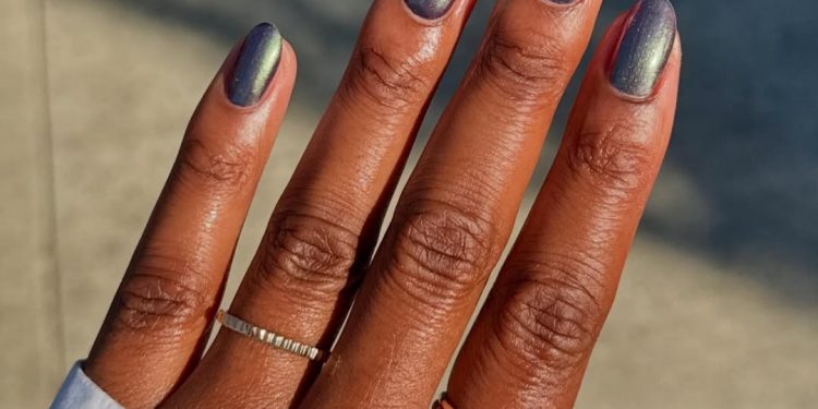 Dolphin Skin Nails Are the Cool-Girl Manicure Taking Over Winter