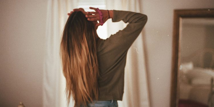 This Duo Is the Shortcut to Glass Hair