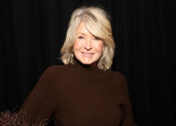 All the Products Behind Martha Stewart’s Golden Grammys Glam