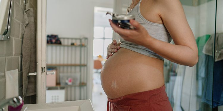 The Best Pregnancy Safe Skin-Care Routine According to Experts
