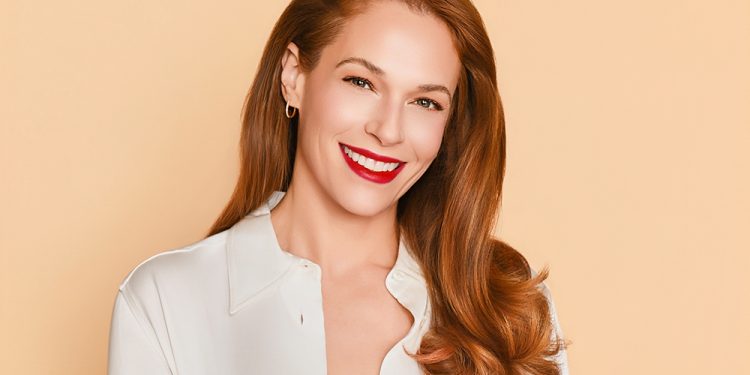 Amanda Righetti Reflects on Growing Up in Hollywood