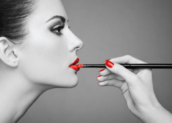 Lip Brush Guide: Perfect Application, Care Tips, and Why You Need One