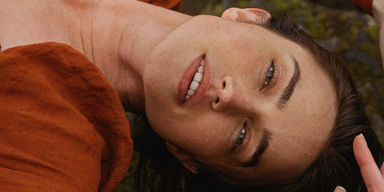Why Are Eyebrow Transplants Rising in Popularity?