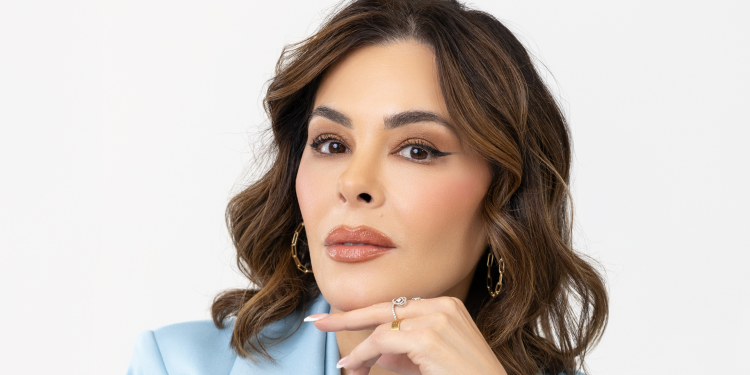Erica Taylor Shares the Makeup Tips Every Woman Over 40 Needs to Know