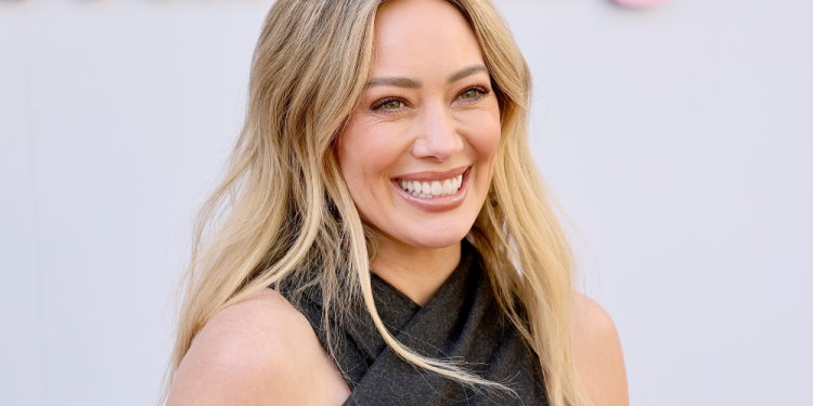 Hilary Duff’s ‘Sports Illustrated Swimsuit’ Cover Glam Has Us Swooning—Here Are the Hair and Makeup Details