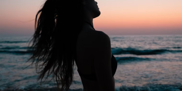 13 Salty Fragrances That Smell Like a Perfect Beach Day