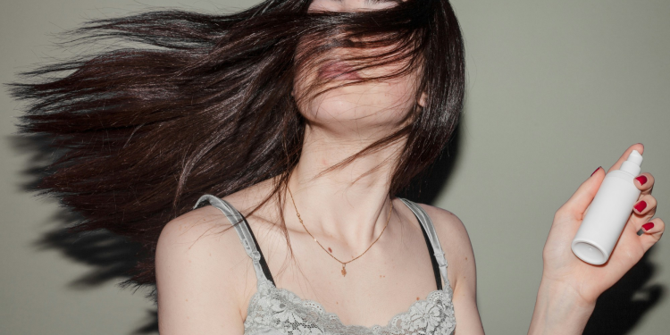 The 9 Best Dry Shampoos for Humidity, Heat and Greasy Roots