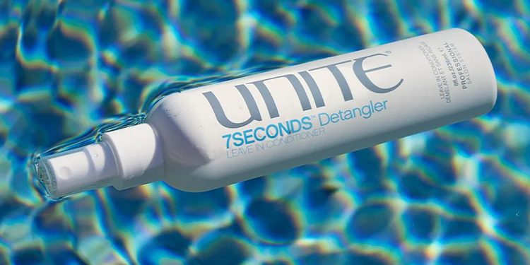 Stylists Have Sworn By This Cult-Favorite Detangler for Decades, and We’re Obsessed Too