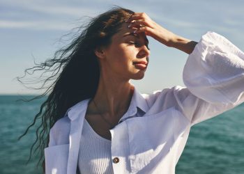 The Expert Guide to Actually Good Air-Dried Hair