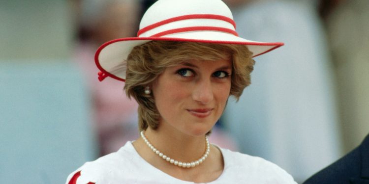 Princess Diana’s Most Unforgettable Beauty Looks, in Honor of Her 65th Birthday