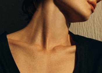 5 Ways to Soften Chest Wrinkles, According to Experts