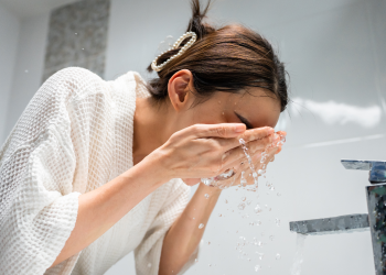 16 Best Face Cleansers for Dry Skin That Protect Your Barrier